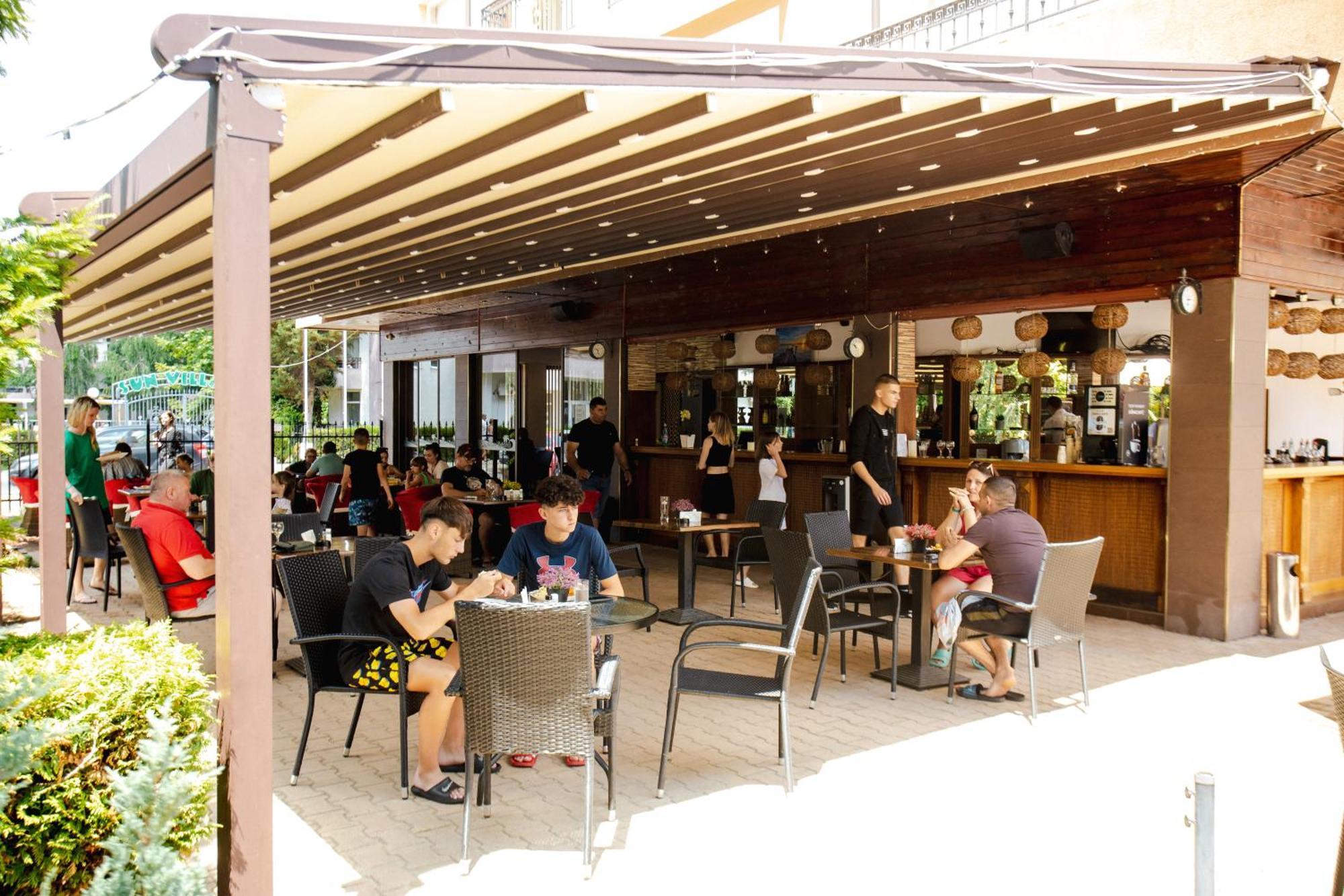 Biato Apartments 阳光海滩 外观 照片