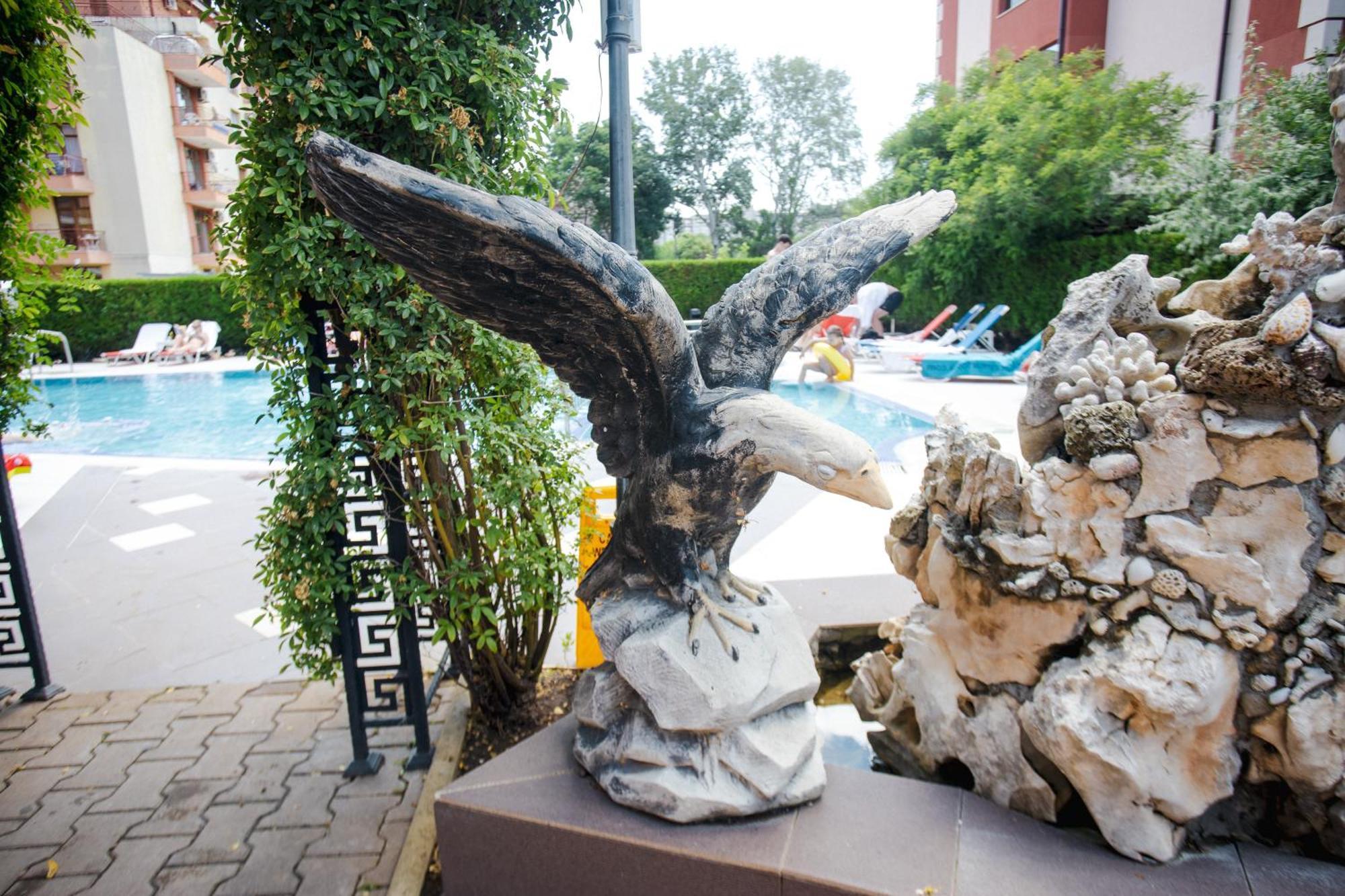 Biato Apartments 阳光海滩 外观 照片