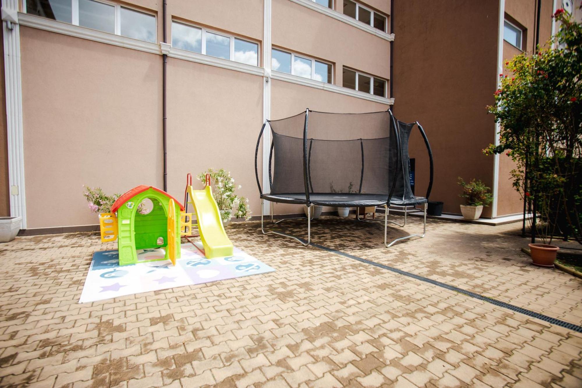 Biato Apartments 阳光海滩 外观 照片