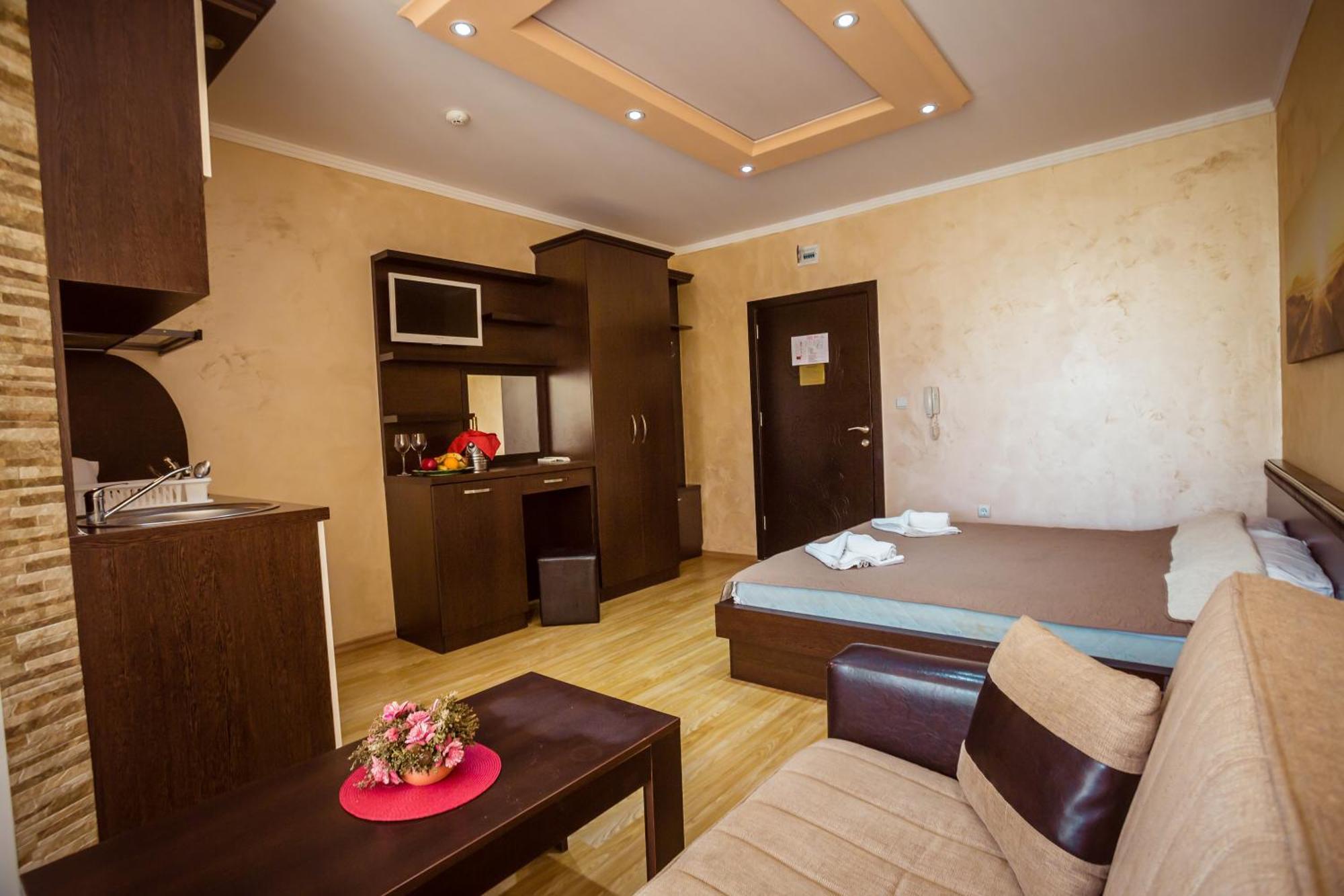 Biato Apartments 阳光海滩 外观 照片