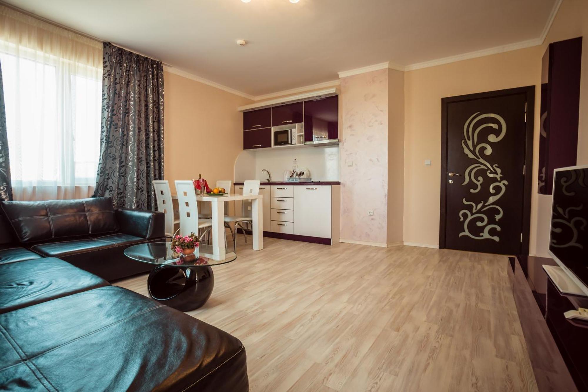 Biato Apartments 阳光海滩 外观 照片